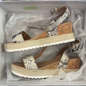 Steve Madden sandals